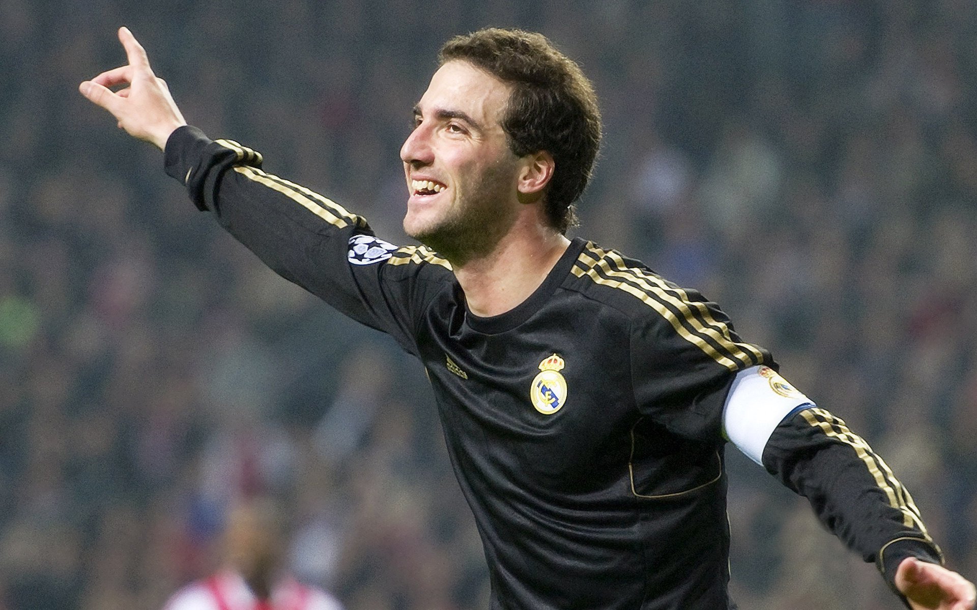 世俱杯决赛：全球顶级俱乐部争夺唯一荣耀，世俱杯2021