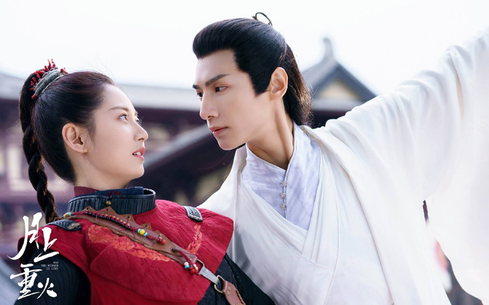 “宽板滑水:东三叉湖赛场展现速度与技术的完美结合”