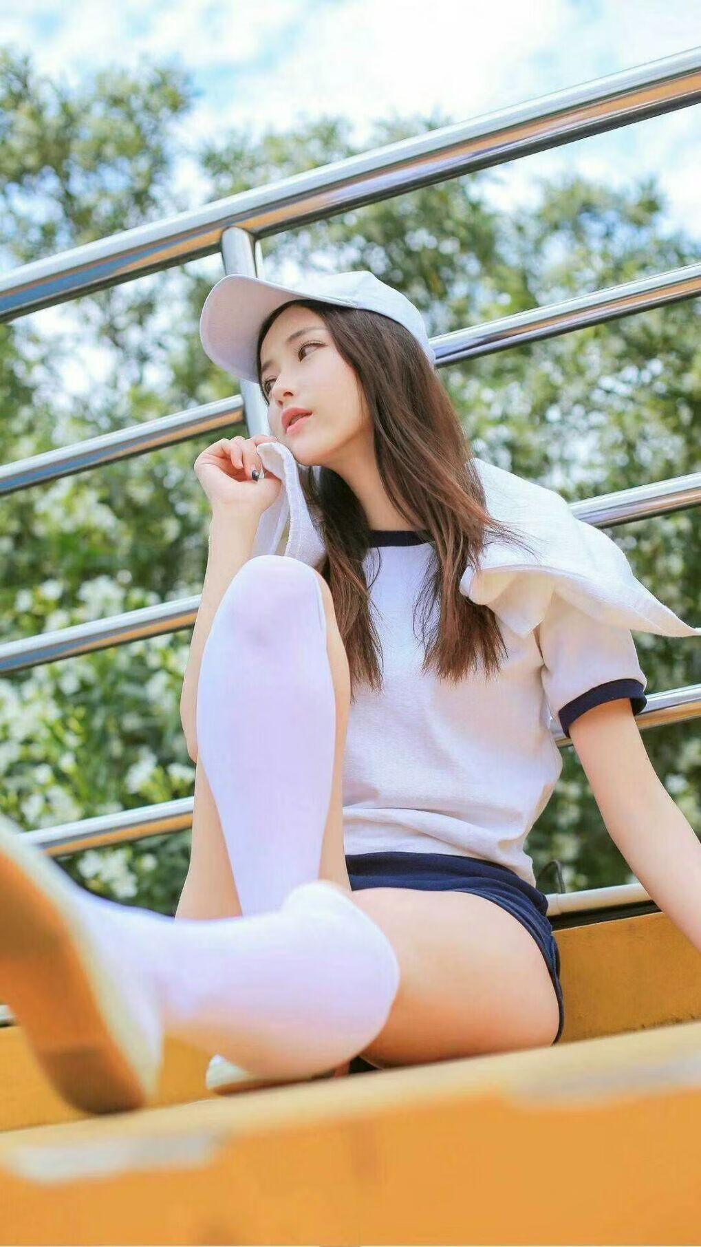 勒沃库森围绕控球展开连续进攻，勒沃库森战术