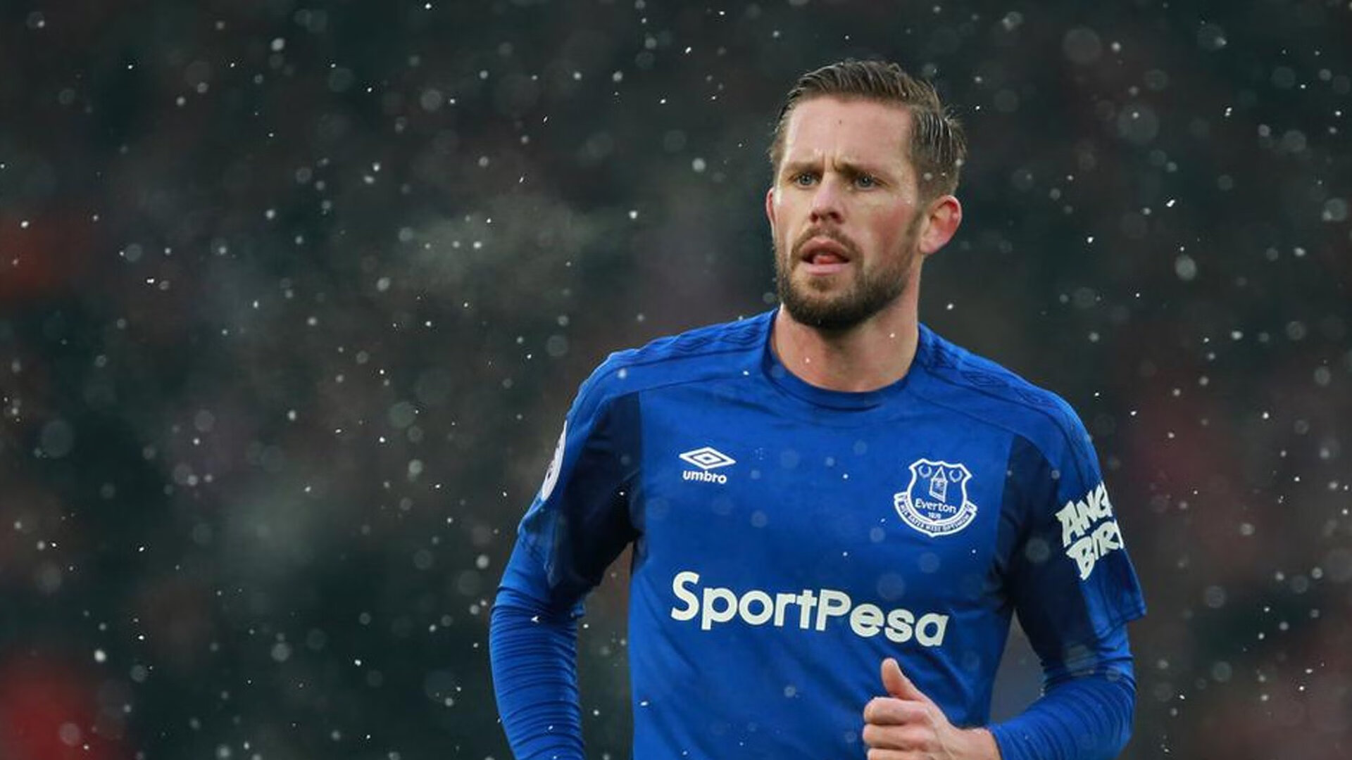 米兰体育网页版(官方}-“马科斯·莫奇的防守技术与战术洞察力，成就阿根廷美洲狮队的核心力量”